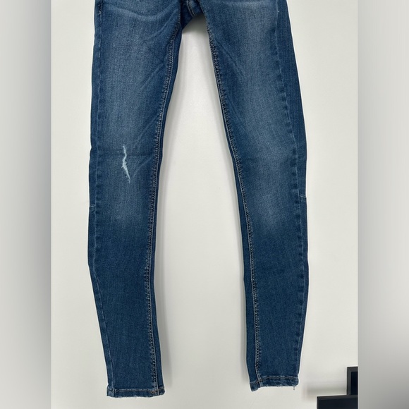 ZARA TRAFALUC DISTRESSED SKINNY JEANS - Picture 3 of 9